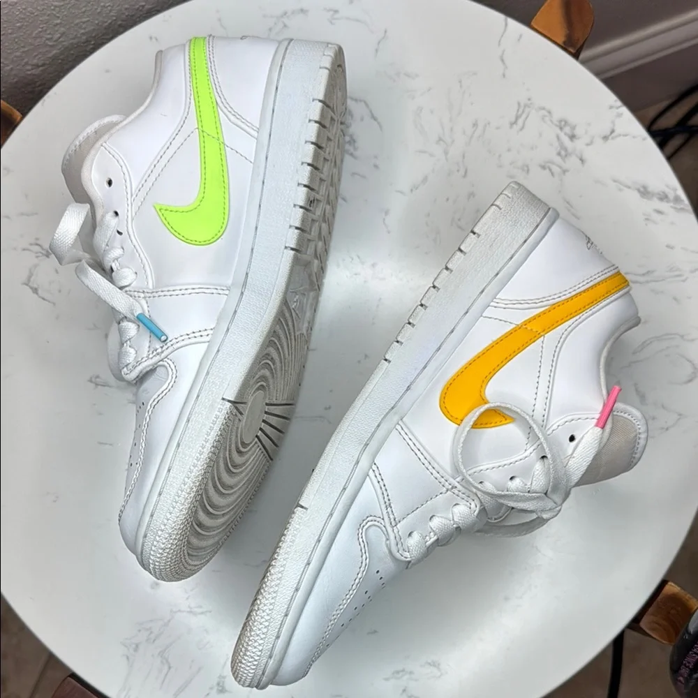 Nike Air Jordan‎ 1 Low Mens 7.5 (9 w) white neon Multi-Color Swoosh Sneakers CW…